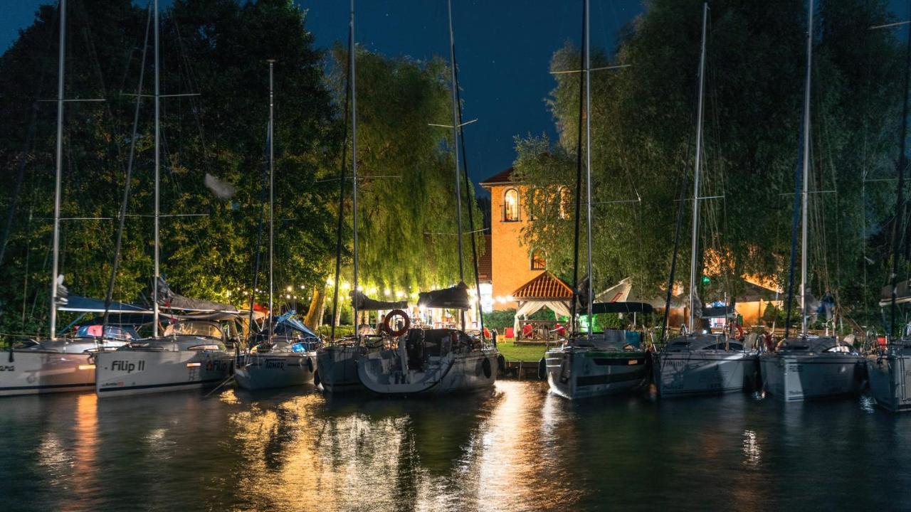 Hotel Ognisty Ptak Wegorzewo Bagian luar foto