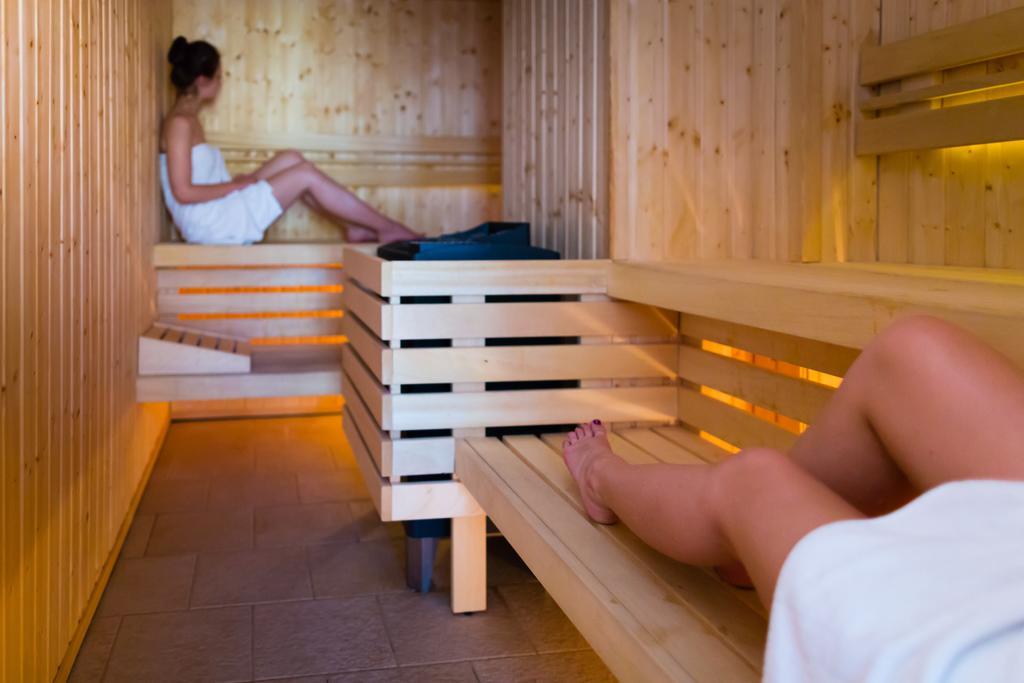 Hotel Ognisty Ptak Wegorzewo Bagian luar foto